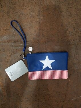 Marvel Captain America Blue Wristlet Pouch Red White Stripes Zip Disney Avengers